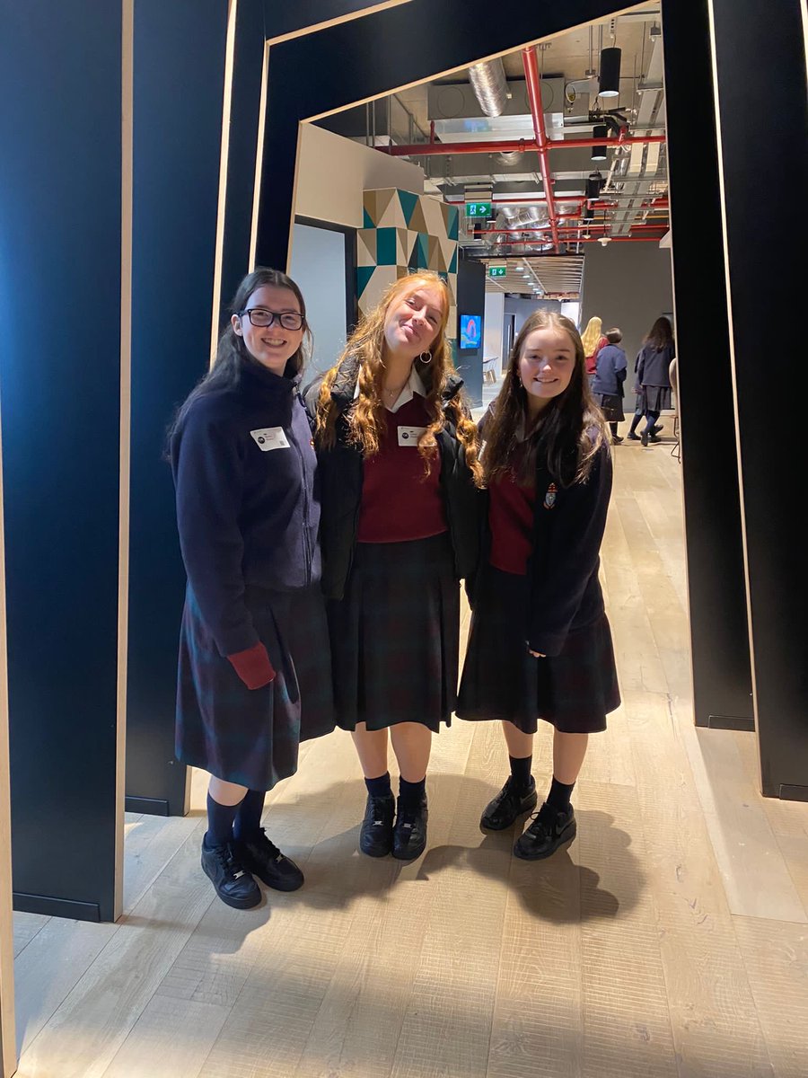 ty_naas's tweet photo. Our TYs on their second visit to ⁦@Microsoft⁩ for @DreamSpace workshops. Great problem solving and teamwork! Thanks to all ⁦@Microsoft⁩ #technology #problemsolving #TY https://t.co/7Z03itHG4a