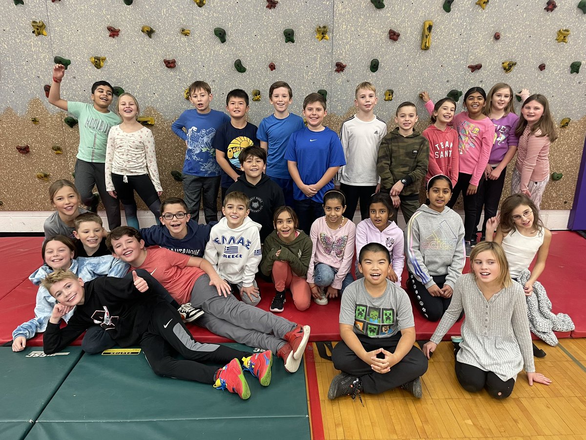 4th grade intramural time is the best!!!🏃🏻‍♂️🏃🏽‍♀️ #WeAreCP