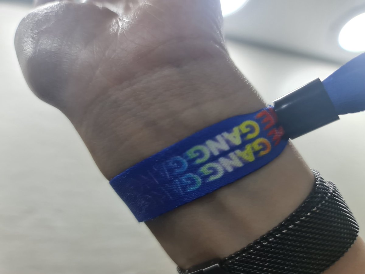 Jnnrnzll97's tweet photo. So pano tanggalin to Lalo humigpit with using scissors? ๐ค ๐ฅบ๐ญ #DPRMANILA #DPRMNL https://t.co/a3QWWi1PQo