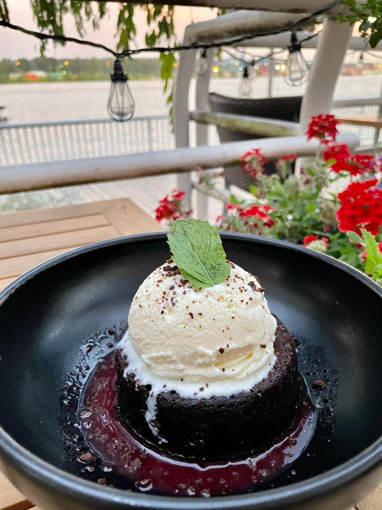 TheBoathouse tweet media