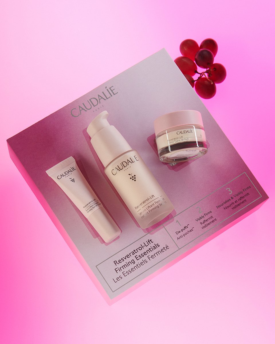 The perfect gift for any skincare lover 😍 The Resveratrol-Lift Firming Essentials Gift Set includes: 

💗 Full-size Instant Firming Serum
💗Mini size Firming Eye Gel Cream
💗 Mini size Firming Cashmere Cream

Shop here: bit.ly/3TeYuZN