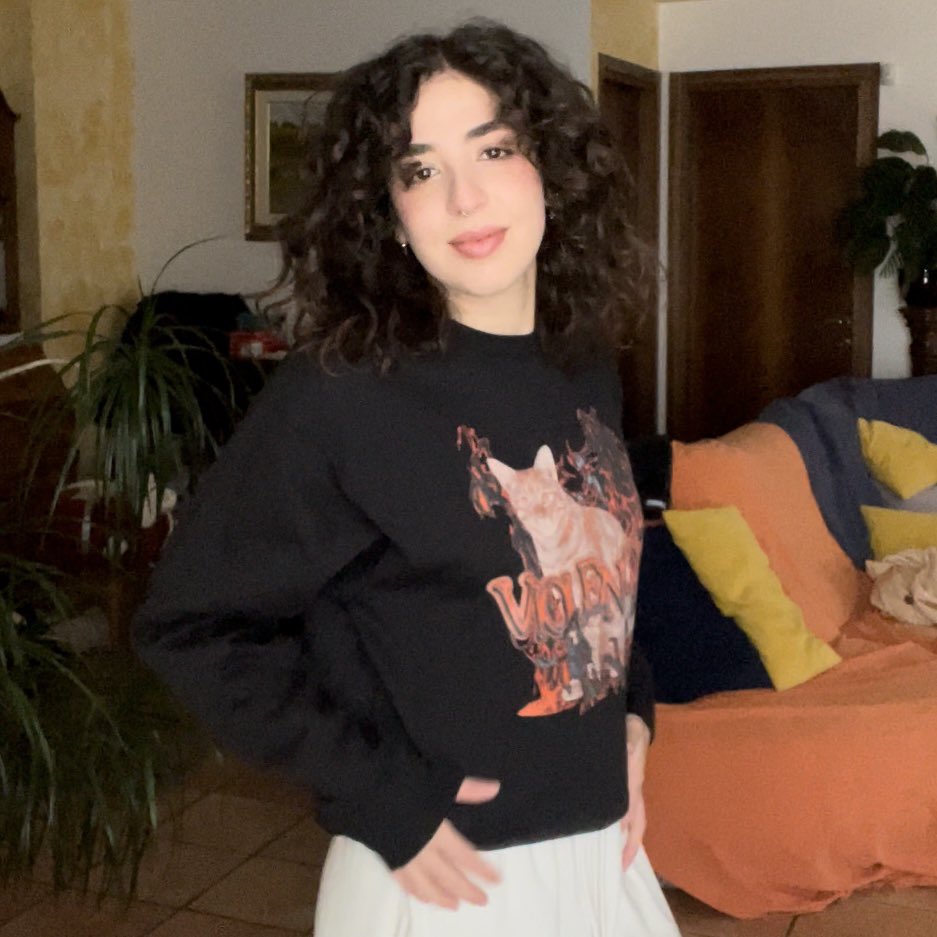 soos_mtg's tweet image. Guess who’s going to be the coolest person at the next tournaments 🤫🥶

Thank you so much @puppercore for blessing me with all these clothes 💜
#dogecore #clothes #Tournament #mtgcommunity