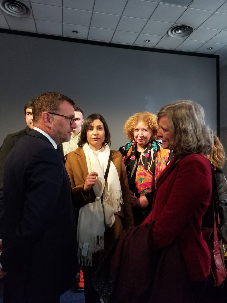 Aujourd'hui, nous avons signé avec <a href="/OlivierKlein93/">Olivier Klein</a> notre convention Bus de l’Entrepreunariat à #Marseille, à l’<a href="/EpopeeMarseille/">L'Epopée Marseille</a>. Nous sommes très heureux de ce partenariat qui accompagnera les #jeunes des quartier Sud et Est de la ville ! #entreprendre #groupesos