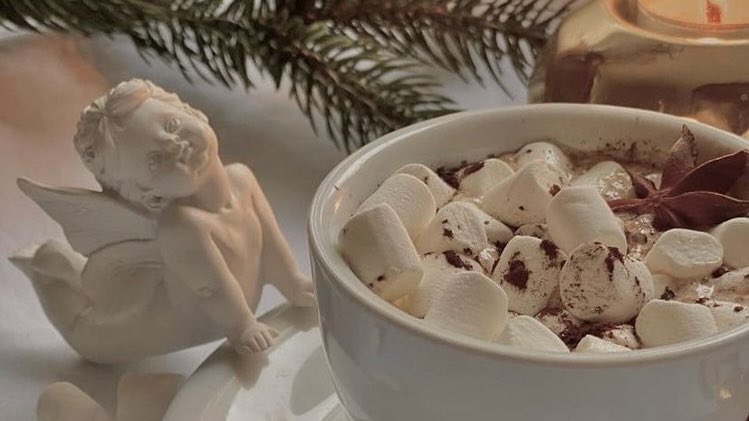 malusokay's tweet photo. Perfect day for hot chocolate 💭 https://t.co/lUiDf4KHg6