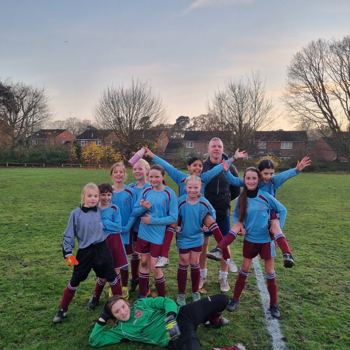 Osblonde's tweet photo. @StCuthsRCSport ⚽️🌟⚽️🌟⚽️🌟⚽️ https://t.co/ZHUbOPsFEL