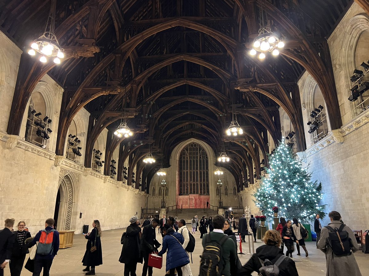 DSN_Amanda's tweet photo. Pleased to say @HouseofCommons security staff were very good with my insulin pump, one person even knew what it was! 😱
Off to celebrate #100yearsOfInsulin 💉#gbdoc https://t.co/iAm7ZuH31s