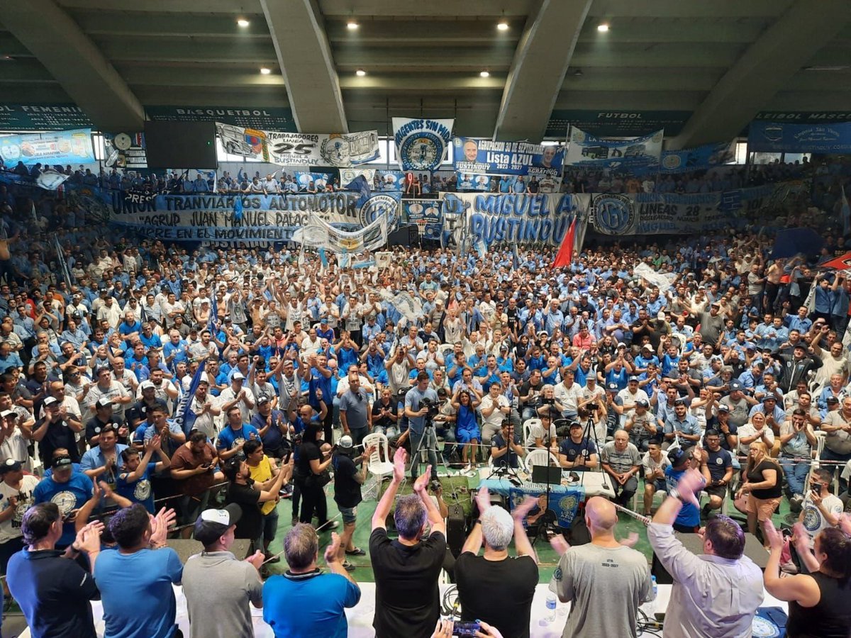 ListaAzulUTA's tweet photo. 😱CONTANDO LOS DÍAS PARA ELEGIR NUESTROS DIRIGENTES🤩
👇Más de nuestro glorioso encuentro entre compañeras y compañeros de todo el país.💙💪🔥📷

#ListaAzul #UTA https://t.co/9VmiX4lWUK