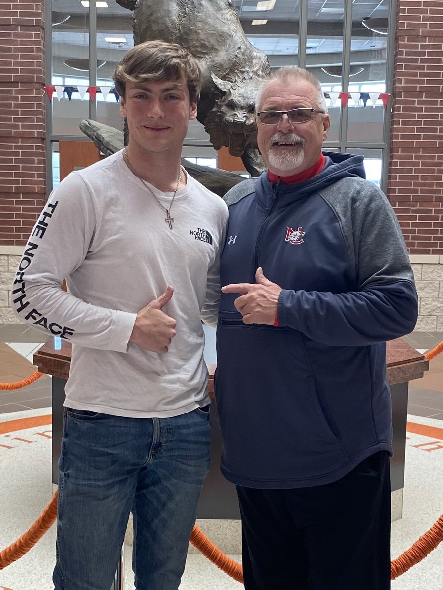 Thank you @mark_gibson9 for coming up and stopping by to come talk to me. @NCDAWGPOUND @RecruitCelinaFB @celina_football @celina_football