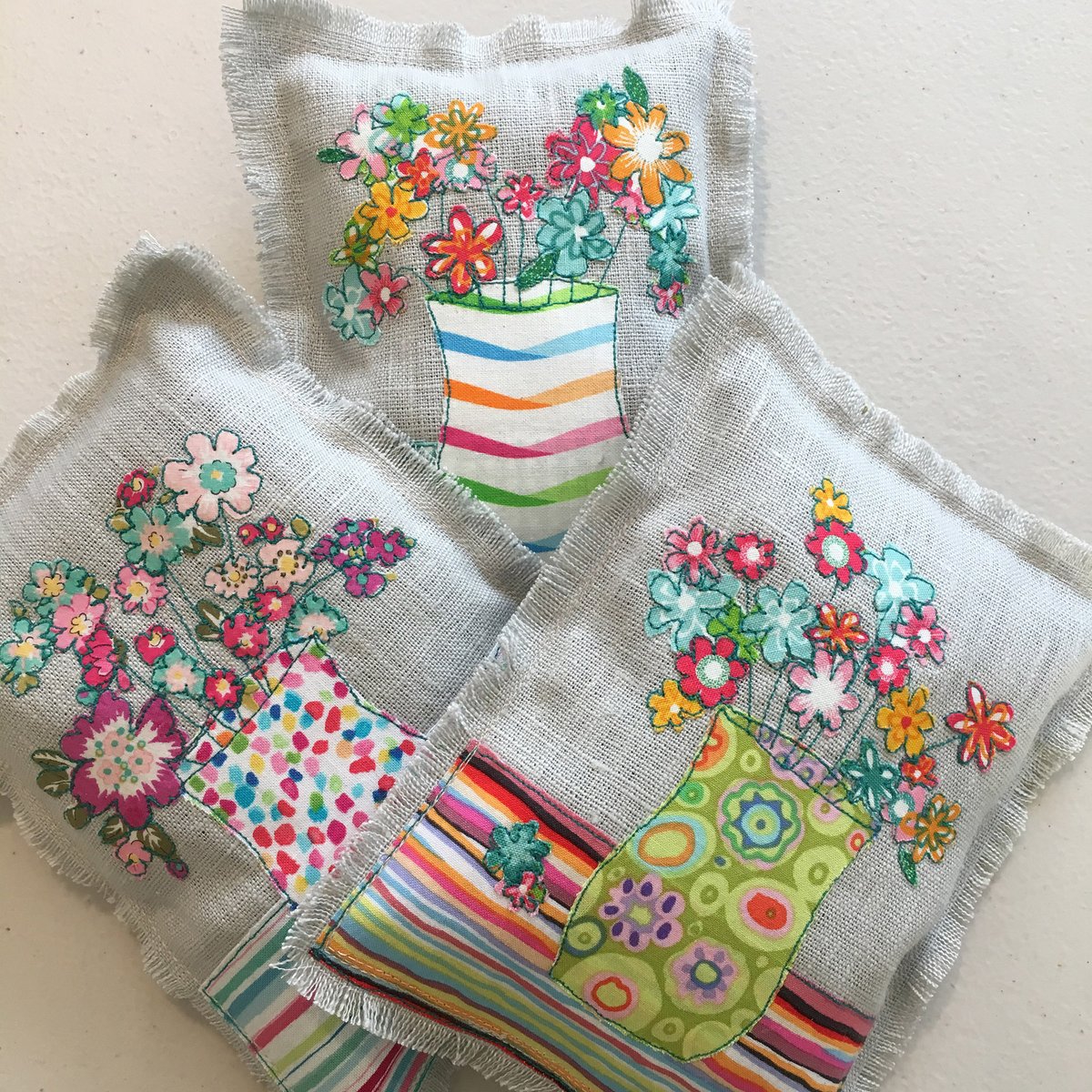 Hop Pole Christmas Market, 1 Dec! Last couple of stallholders ahead of tomorrow’s event : home decorations &amp; crafts by Copse and Cotton etsy.com/uk/shop/CopseA…  #handmadecrafts #LimpleyStoke #Freshford #savethehoppole #Bath #communitypub #historicinn #Christmasmarket