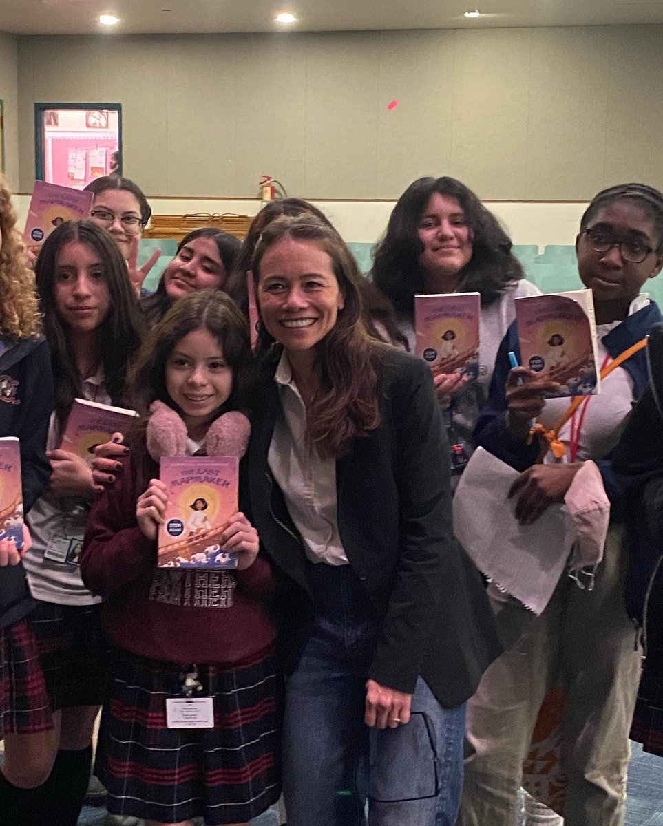 whosebooks's tweet photo. We had a blast with @soontornvat Irma Rangel YWLA today. Christina talked about her writing journey and the making of The Last Mapmaker. The young ladies had great questions and are reading the book as a school wide read ! #whosebooks #aba #stemreads # https://t.co/yET7XMQWXA