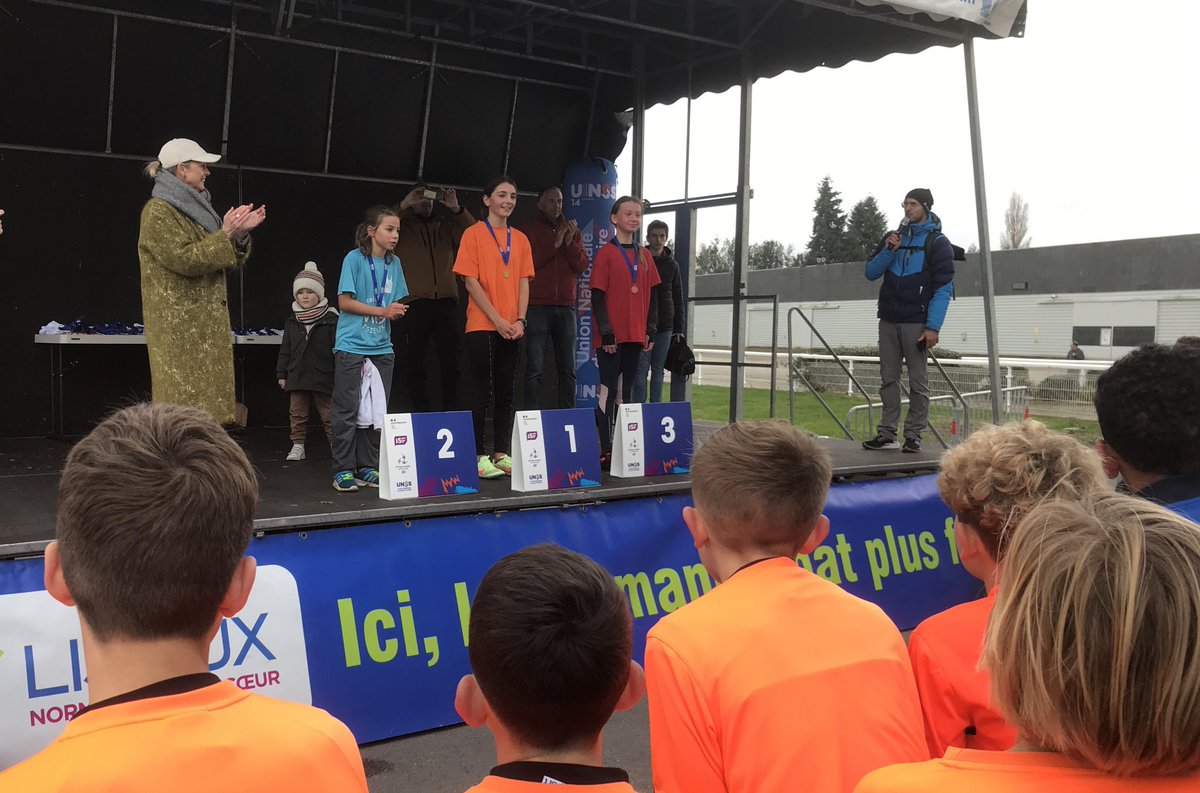 C’était aujourd’hui le #cross <a href="/UNSSCalvados/">Unss Calvados</a> à Lisieux. Les licenciés d’<a href="/AS_Maupas/">AS_Maupas</a> se sont distingués avec une victoire individuelle en benjamines et une seconde place par équipes en minimes excellence. Rendez-vous avec les équipes qualifiées au cross <a href="/UNSS/">UNSS_National</a> Normandie !