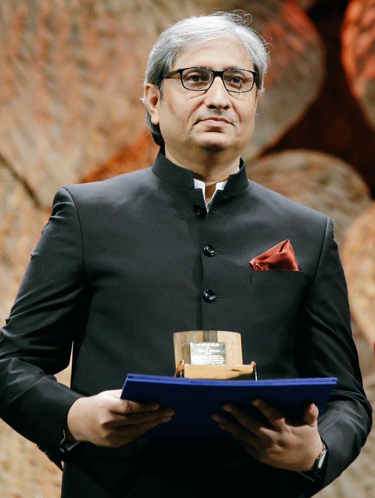 दुनिया में कोई भी ऐसा नोट नही बना जो रविश कुमार को खरीद सके ❤️‍🔥❤️‍🔥