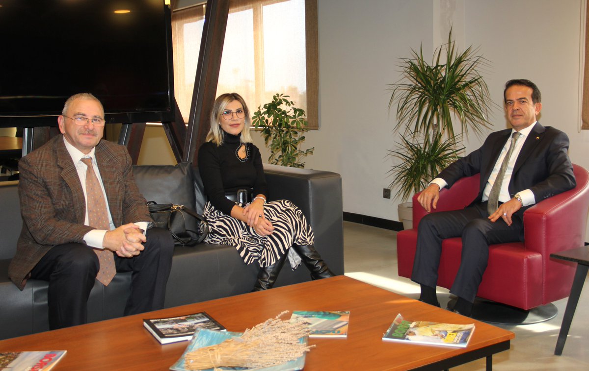 Nasıl Bir Ekonomi Gazetesi Antalya Temsilcisi Duygu Şahin ile Muhabir Fikri Cinokur, ziyaretimize geldi.  Antalya tarımı ve ekonomisini konuştuk.