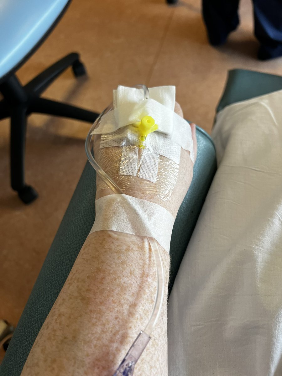 My port is being a prick! Lol kadcyla number 4 today! Still getting used to this drug and side effects. Had CT on Monday so 🤞 it’s doing it’s job! #breastcancer #busylivingwithmets #stage4 #stage4needsmore #mbc #metastatic #lungmetastasis