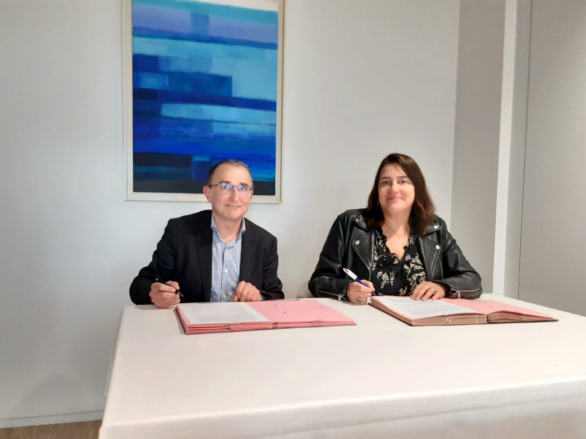 Afin de sensibiliser les étudiants le plus tôt possible à ses métiers, Isabelle Quainon, DRH adjointe de <a href="/Veolia/">Veolia</a> et <a href="/francktjung/">Franck Jung</a>, Directeur de l’<a href="/eivp_paris/">.</a>  se sont engagés dans un partenariat de compétences 

#energie #ecologie #environnement #education #formation #ingenieur