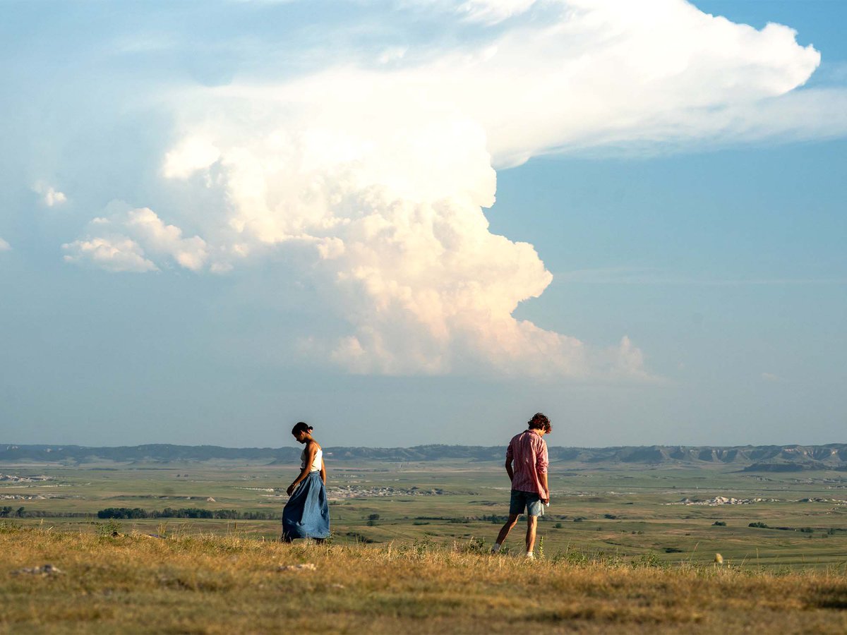Musetta_May's tweet photo. landscapes in timothée chalamet’s movies https://t.co/x6NUbCi37m