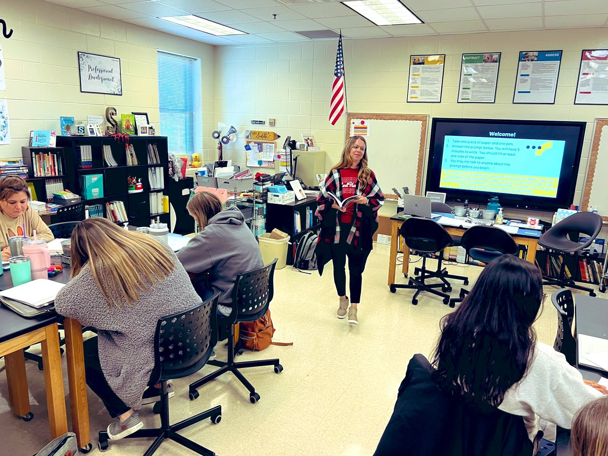 kristin.smith tweet media