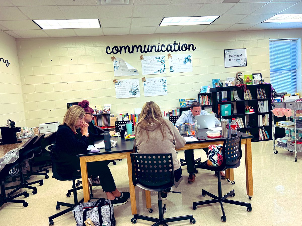 kristin.smith tweet media