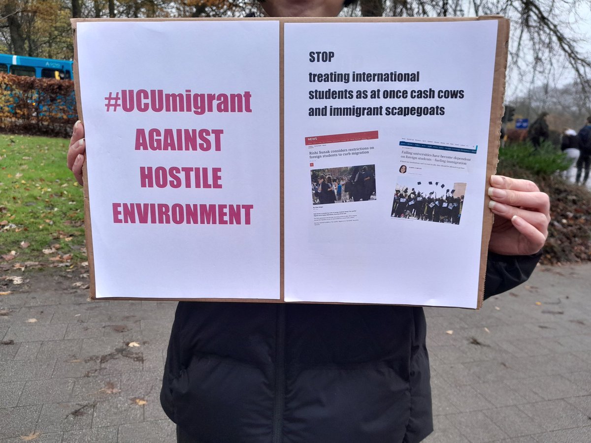 __sjm_'s tweet photo. Great to see placards against the hostile environment at the @ucuatdurham pickets & to talk to colleagues & share info w/students about @UnisNotBorders work (didn't get organised to print strike specific material but u can find it below!) #ucuRISING #BordersKillKnowledge https://t.co/C724qWadlg