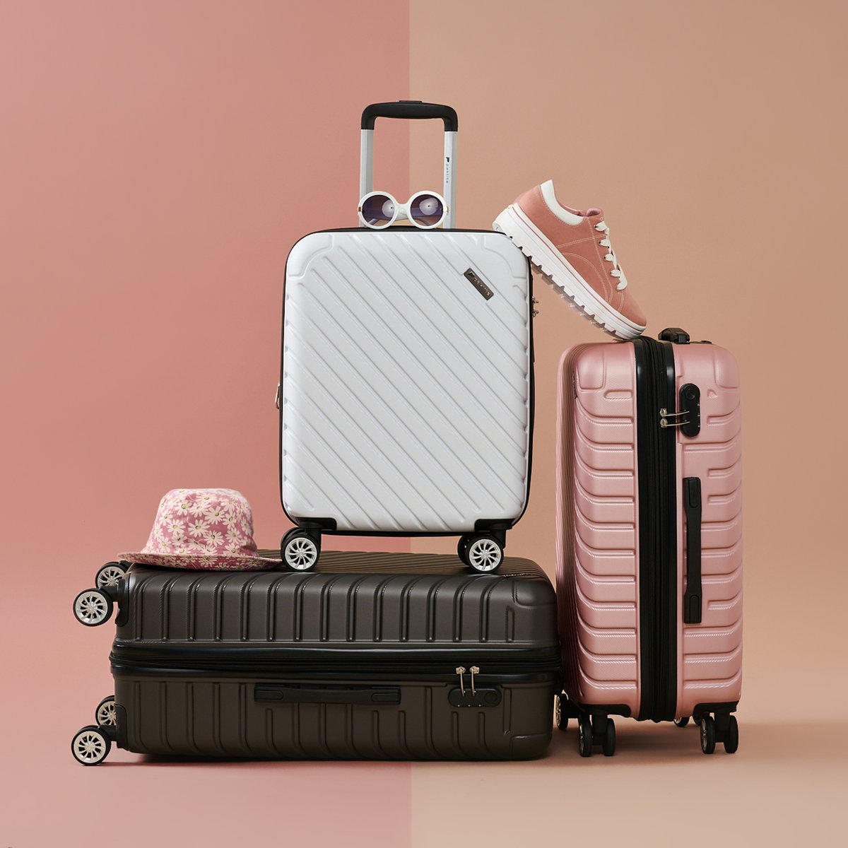OneDayOnlycoza's tweet photo. Get packin 🧳 your adventure awaits.

Shop now ➡️  https://t.co/1CA3x86a49 

#OneDayOnlycoza #satravel #unrealdeals #Paklite https://t.co/KZafoDb7Wh