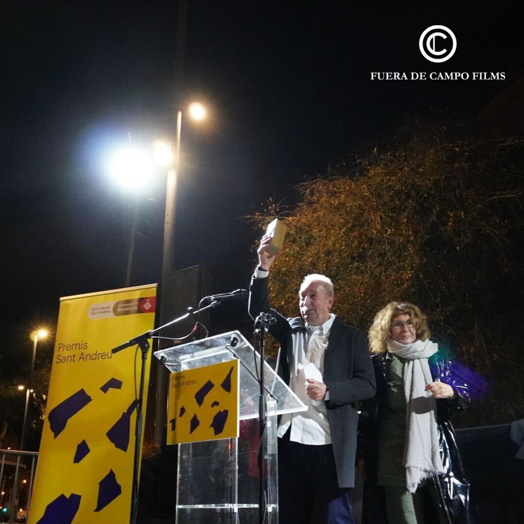 FueraCampoFilms's tweet photo. Ayer, 29 de noviembre, realizamos las fotografías para los Premis Sant Andreu 📸🏆

Un evento lleno de entusiasmo, donde se reconocieron los mejores proyectos presentados con el objetivo de incentivar el crecimiento de la comunidad. https://t.co/YRCgrv6SZ1