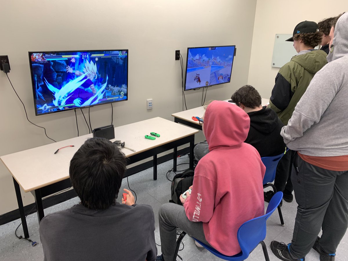alexquilty's tweet photo. Kicking off Wellness Wednesday with a Games Club showcase. Nothing like Mario Kart and Smash Bros. to start the day https://t.co/kCtWDXhr6J