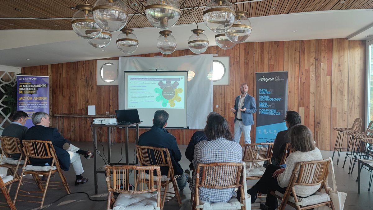 Aryan_VAD's tweet photo. En Sevilla, junto con nuestro fabricante Arcserve y nuestros partners, en un evento exclusivo de "#MasterCook", dónde manifestamos, aparte de profesionalidad, las "artes culinarias" ¡Gracias a todos por la asistencia! "Todos los ingredientes del éxito con #Arcserve" https://t.co/Igo0y5sUSP
