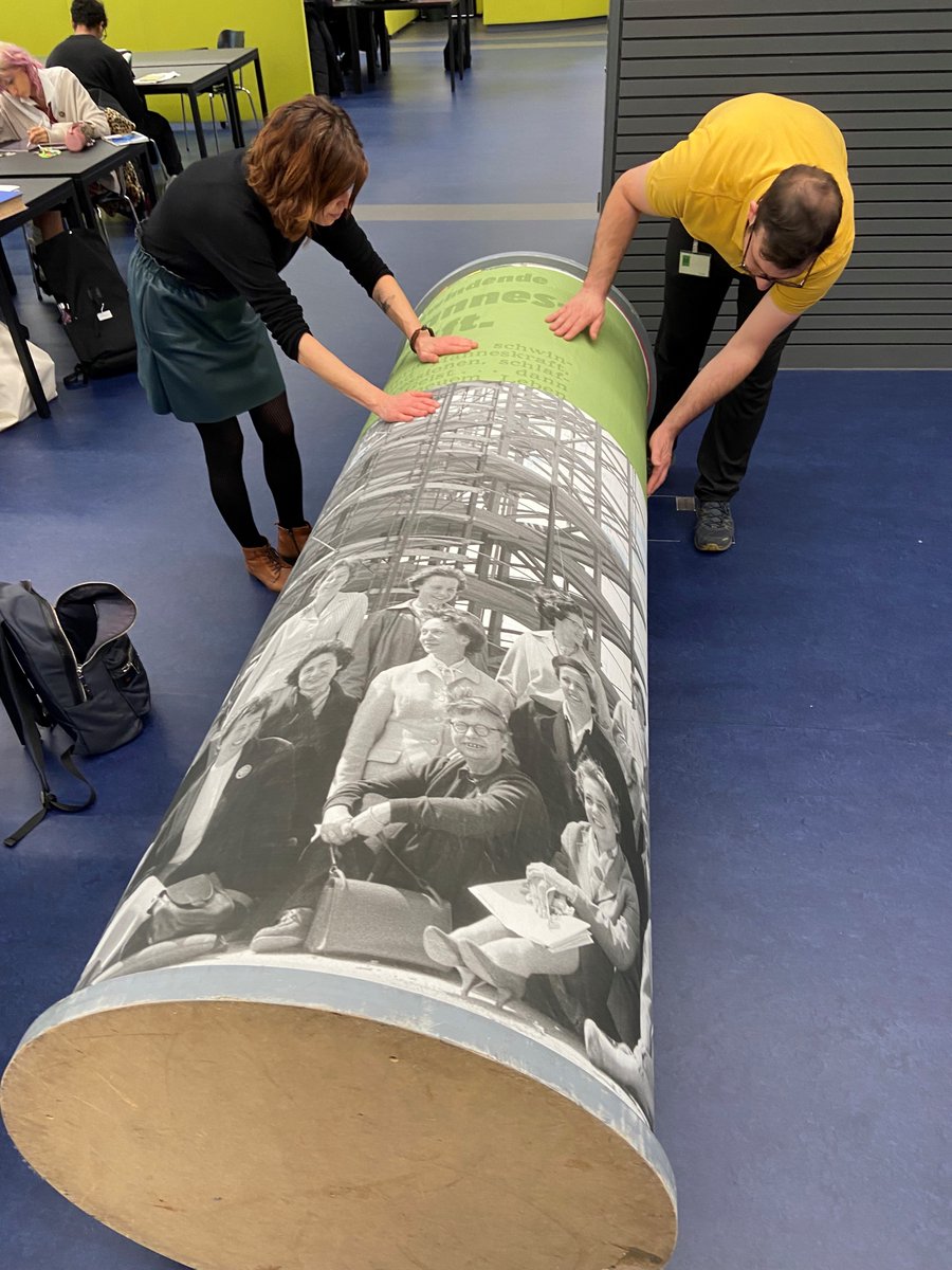 Der Aufbau der neuen Ausstellung ist in vollem Gange. 
"Die Optimierung der Gesundheit" präsentiert Werbeannoncen der Zürcher Presse von 1900 bis 1960. Ab 2. Dezember im Themenraum Turicensia.
