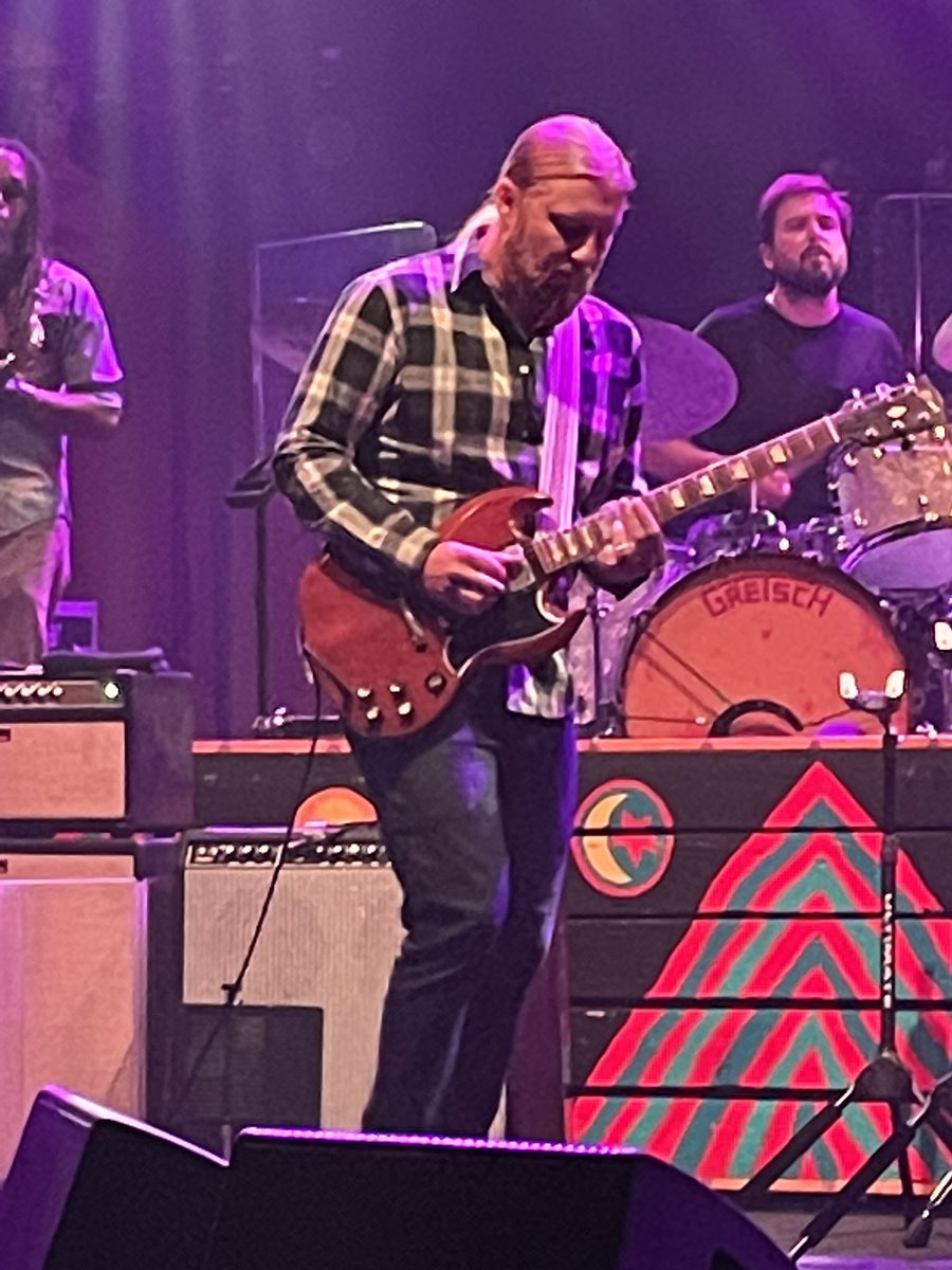 dougmow's tweet photo. Tedeschi Trucks last night at the Orpheum in Boston https://t.co/lUY6o68MLp