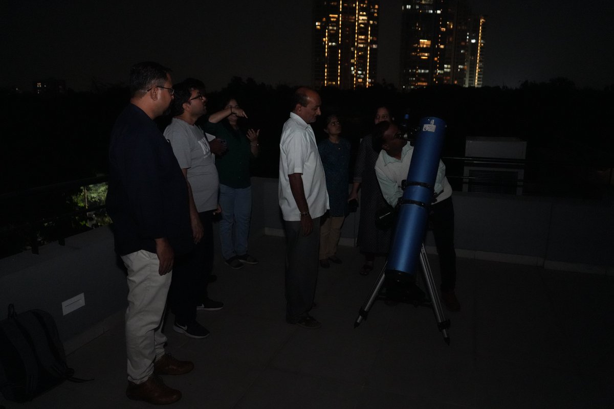 IUCAAScipop's tweet photo. The end of the day included a visit to the IUCAA campus and a sky-watching session. https://t.co/YZG10cP3mu