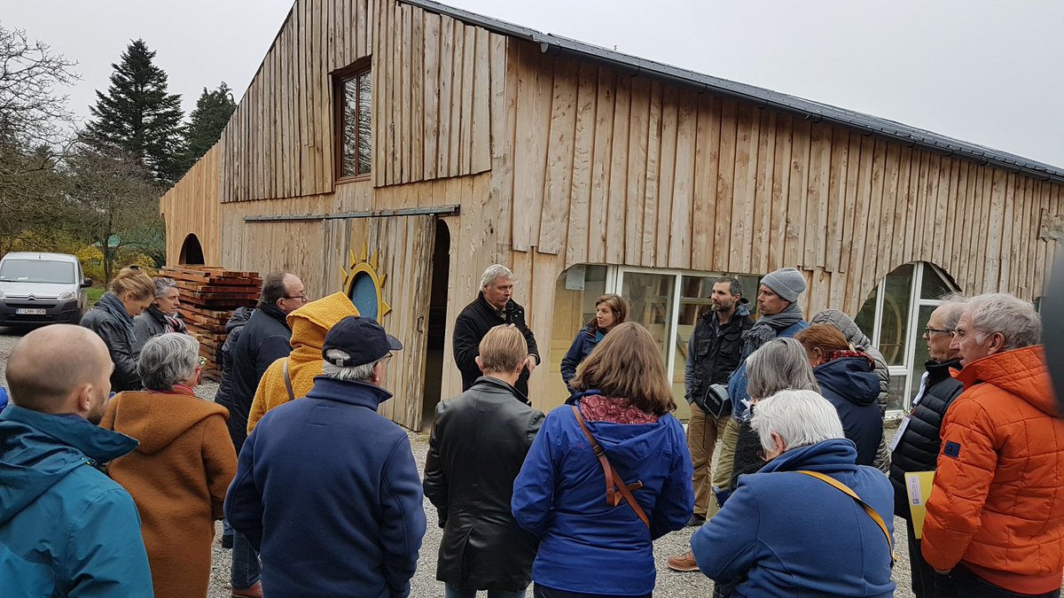 AUDELOR's tweet photo. 🔴 #RencontresTerritoriales du pays de Lorient-Quimperlé
🏘 📍 Visite sur #Inguiniel
Découverte d'un ensemble d'habitats légers à Mané Bihan lié à de l'activité économique : une entreprise de fabrication de #yourtes #menuiserie
#habitatléger #Stecal https://t.co/EZm2MBVRKR