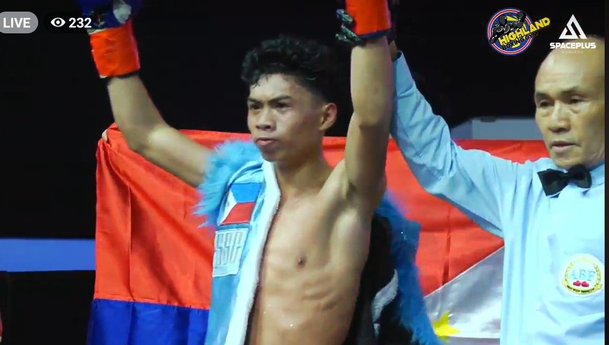 AJArietaPH's tweet photo. 17 YEAR OLD FILIPINO LIGHT FLYWEIGHT KID IS A BOXING SENSATION!!!
What a sensational/ brutal knockout victory by Aj "Snipe" Paciones ๐ต๐ญ against a good opposition in Vichith Oat ๐ฐ๐ญ/๐น๐ญ (4-2) in Bangkok, Thailand.
@JakeNDaBox @OlivieriLaw @TheDeanQuinito
#TheSnipe๐ต๐ญ๐ฅ
#TheFuture https://t.co/oBx4KxfgGI