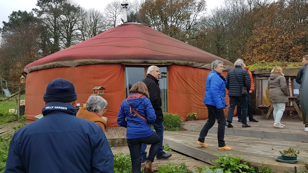 AUDELOR's tweet photo. 🔴 #RencontresTerritoriales du pays de Lorient-Quimperlé
🏘 📍 Visite sur #Inguiniel
Découverte d'un ensemble d'habitats légers à Mané Bihan lié à de l'activité économique : une entreprise de fabrication de #yourtes #menuiserie
#habitatléger #Stecal https://t.co/EZm2MBVRKR