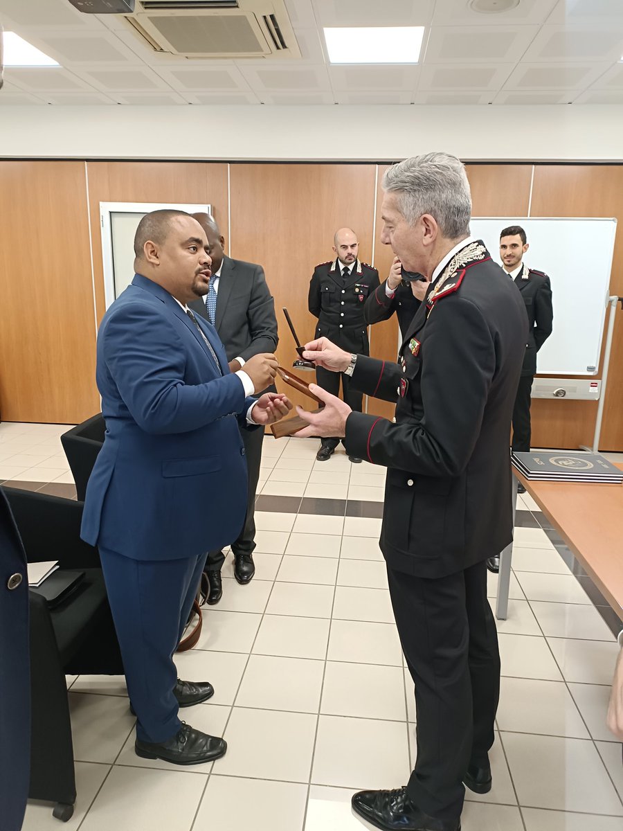 adevivounodc's tweet photo. Exchange visit of @SERNICMz with @_Carabinieri_ in Rome sponsored by #UNODC thanks to the generous contribution of @GermanyDiplo https://t.co/173HyoUQGW