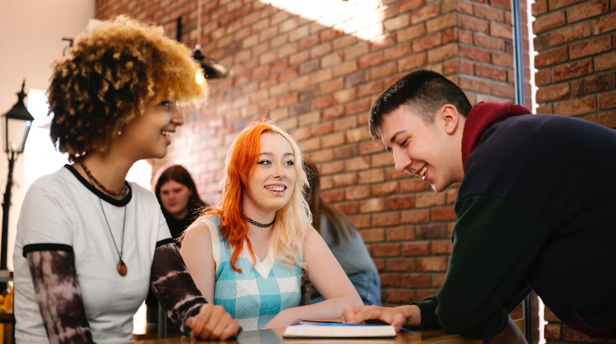 bfastmet's tweet photo. It was a busy day yesterday at our Higher Education Open Evening.
Prospective students visited our Titanic Quarter Campus, talked with teaching staff and got a feel for life at the Met.
Don't worry if you missed out, tap the link - https://t.co/XYdd81pGhC
#MakeUsYourFirstChoice https://t.co/scjQxKVhSa