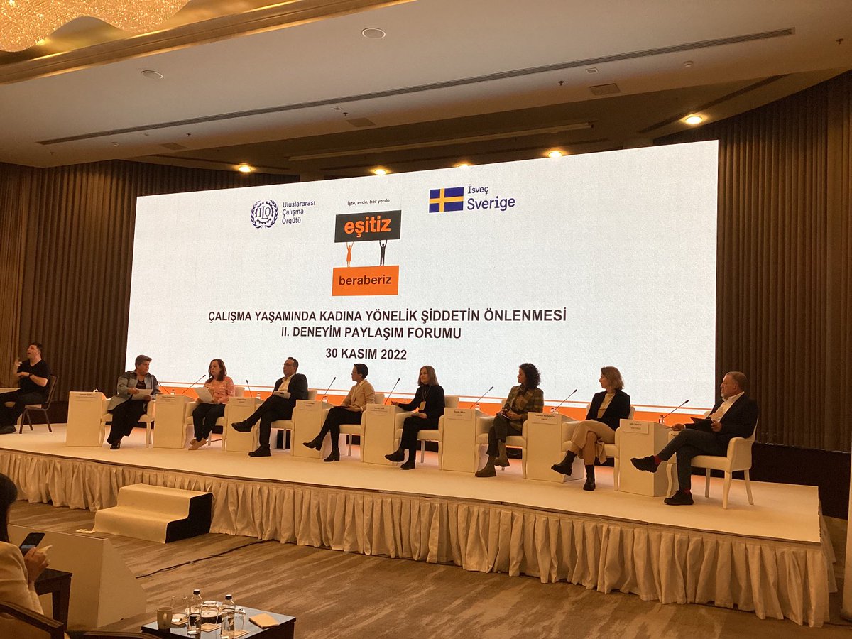 esitizberaberiz's tweet photo. Deneyim Paylaşımı Forumu’nun son oturumunda ise @tkdfederasyon Başkanı Canan Güllü’nün moderasyonunda sivil toplum ve özel sektör temsilcileri #ILOC190 ile uyumlu yaptıkları çalışmaları aktarıyor. #C190 #DestekleC190 https://t.co/Yw9MVHWV6K