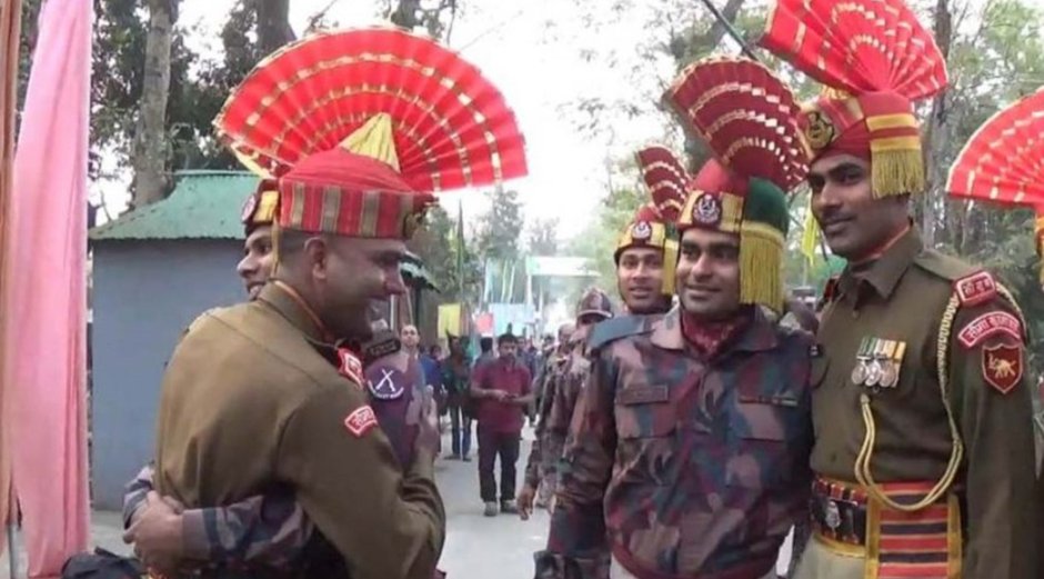Brothers across borders. BSF maintained friendly relations with BGB so that IndoBangladesh relations will prosper by the time. Greetings on 58th BSF Raising Day to all BSF troops.
#BSFAt58
 
#BSFRaisingDay2022