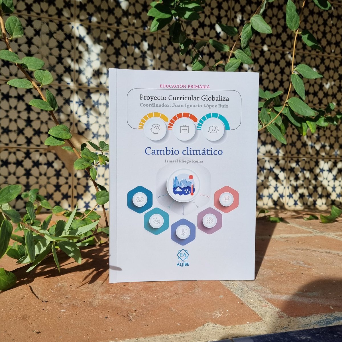 Ediciones Aljibe tweet media