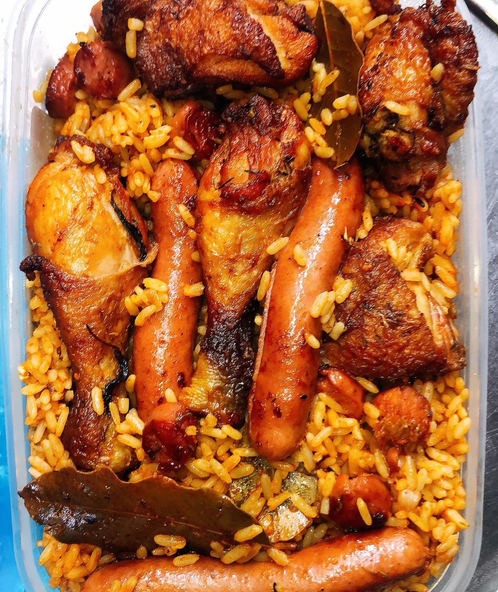 Chef__N's tweet photo. Just blessing your timeline with this Jollof Rice with Fried Chicken and Sausages from my small business Nneoma’s Relish #chefn @Chef__N 😋🥰😘 https://t.co/scZ9CIUdek