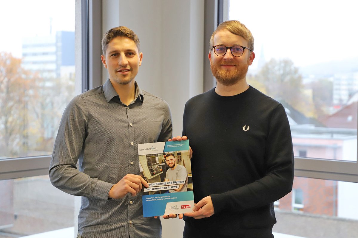 Bildung4OWL's tweet photo. Neuer Report! In unserem Projekt Weiterbildung 4.OWL haben wir mit Unternehmen, Anbietern und anderen Akteuren über #Digitalisierung und Herausforderungen für die #Weiterbildung in #OWL gesprochen. Die Ergebnisse findet ihr in unserem neuen Report: https://t.co/p82wKGDAsQ 1/2 https://t.co/AQuSqqmwnk