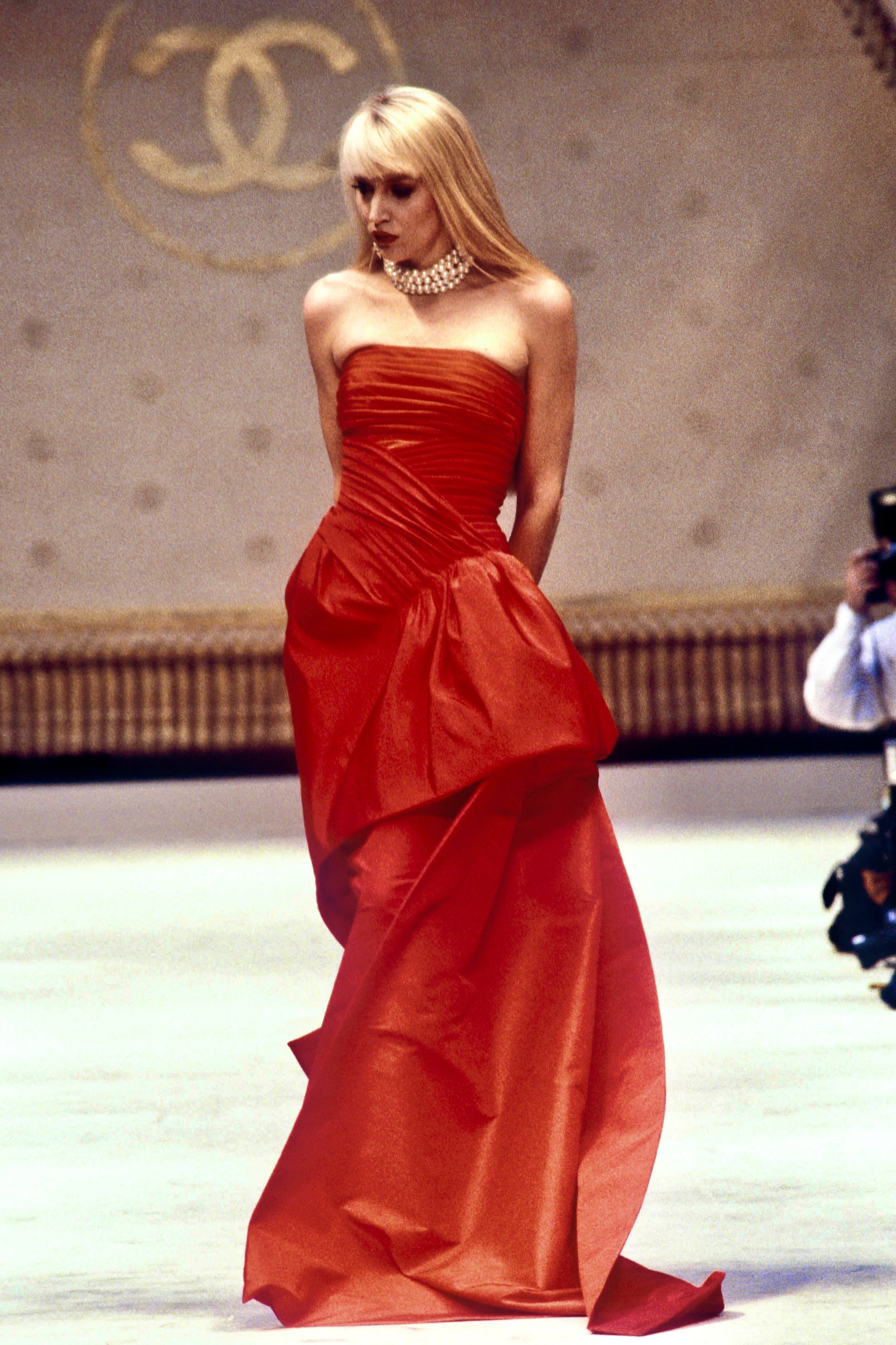 Chanel…the Couturière at Work