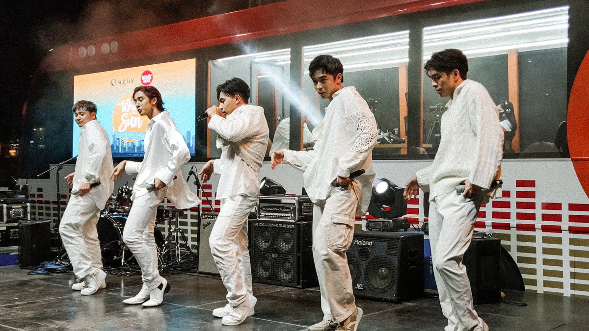 bgyo_ph's tweet photo. #BGYO | 1,2, thank you po for having us tonight @SunLifePH @wish1075! And thank you to all our ACEs for your love and for making an effort to support and cheer our best boys tonight! ✨️ Safe travels going home! ❤️

Listen to #BGYO_BeUs:
🎧 https://t.co/yjkp1WGpJO https://t.co/AIZhiLMK0A