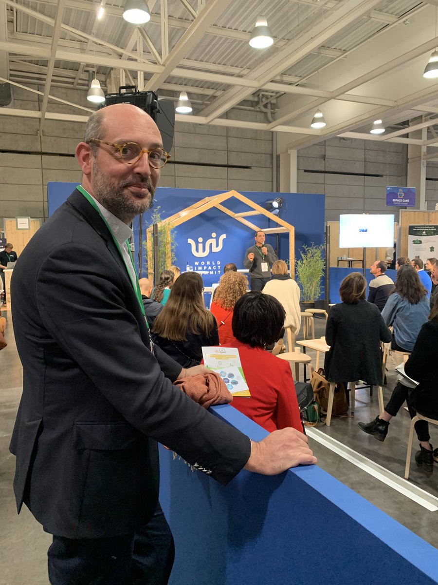 ChartronsP's tweet photo. L’équipe @ChartronsP présente au @wisbdx pour repérer les entreprises à #Impact qu’il faudra suivre à l’avenir !
@MyBeeGuard @kemmrod @BlockMonopole @EcoTree_contact et bien d’autres, demain se construit avec optimisme ! #WISolutions #RSE #blockchain #environnement https://t.co/yRajhbFTPg