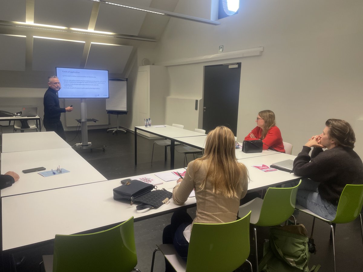 project_orpheus's tweet image. 🥪After a quick and tasty lunch break, it was time to start the workshops 

There will be multiple workshops taking place at the same time,

A very busy schedule with a lot of interesting guests.

#orpheus 
#mechelen
#finalevent