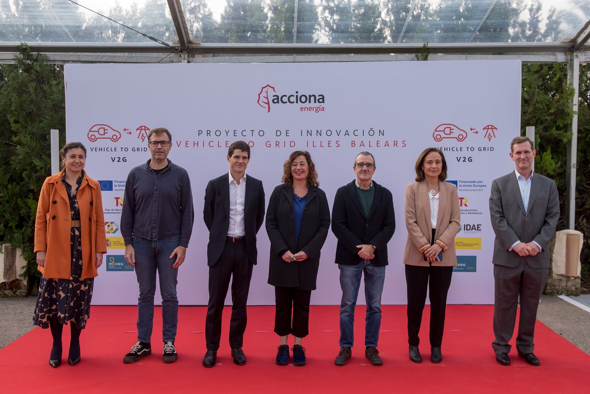 Gracias al <a href="/goib/">Govern de les Illes Balears</a> por acompañarnos en la inauguración de un innovador proyecto de recarga de vehículos eléctricos. Gracias también a <a href="/IDAEnergia/">Ivelisse Dávila</a>, <a href="/CENER_Energia/">CENER_Energía</a> y a las empresas colaboradoras

Conoce todos los detalles ➡ acciona-energia.com/es/actualidad/…