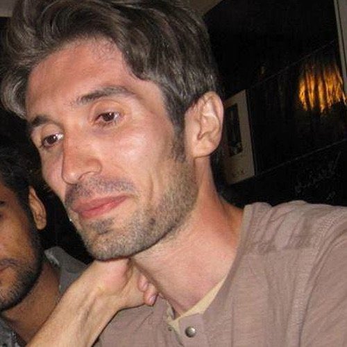 Omid_M's tweet photo. Before it’s too late, release activist #ArashSadeghi. He has cancer and needs immediate &amp; proper medical attention. He has been in prison for more than 60 days now &amp; his life will be in danger if he stays in jail. #MahsaAmini #مهسا_امینی #IranRevoIution #آرش_صادقی https://t.co/nvFO1IkfnD