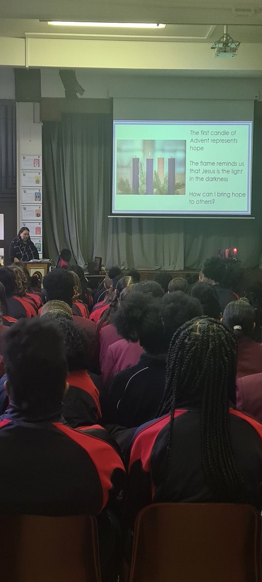 Absolutely beautiful advent assembly delivered to <a href="/StAnnes_N13/">St. Anne's Catholic High School for Girls</a> Key stage 3 this morning "The flame reminds us that Jesus is the light in the darkness"