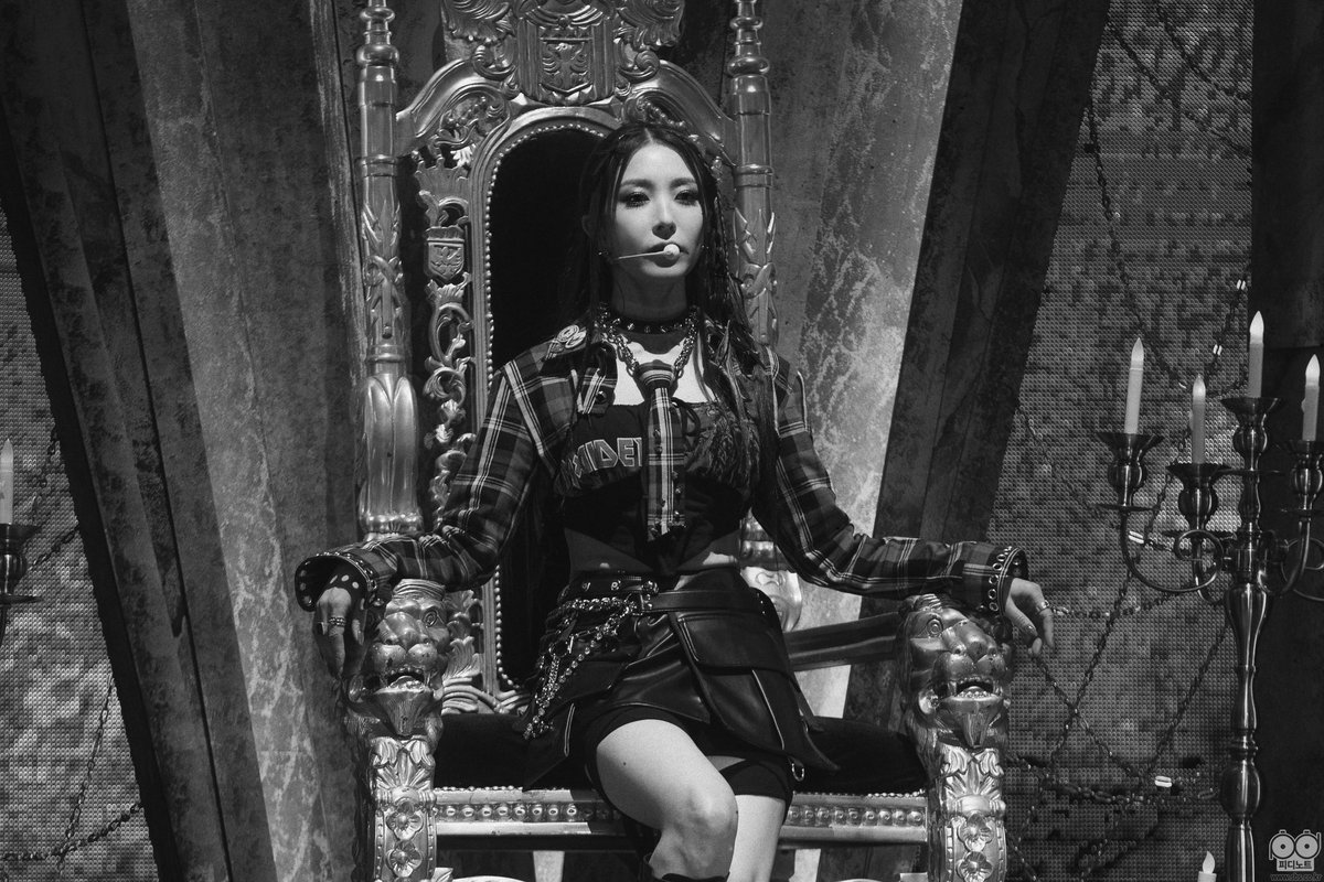 BoABrasil_'s tweet photo. [STAGE] ASSISTA!

O stage de #ForgiveMe no @kpop_sbs já está disponível no YouTube! ❤️‍🔥🎥

#인기가요 #보아 #BoA #Forgive_Me @BoA_Official @BoAkwon

https://t.co/F8T220Ooer https://t.co/9ygblHhGeM