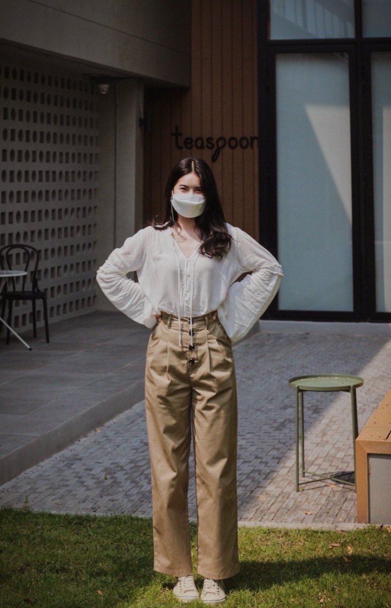 Oldandneww's tweet photo. ส่งต่อกางเกงค่ะ
Uniqlo GU Copper อื่นๆค่ะ
ขอคนพร้อมโอนนะคะ ส่งของพรุ่งนี้บ่ายนะคะ
#ส่งต่อ #ส่งต่อเสื้อผ้ามือสองราคาถูก #ส่งต่อเสื้อผ้ามือ2 #ส่งต่อเสื้อผ้ามือสองราคาถูก #โล๊ะตู้ #โล๊ะตู้เสื้อผ้า https://t.co/oDIegyJDqI