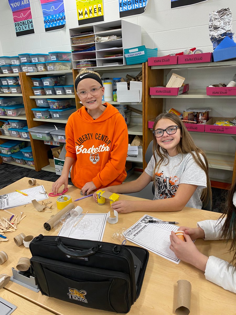 LC_Tigers's tweet photo. Mrs. Halleck's 7th Grade Social Studies class is learning about Ancient Rome. The students learned about the engineering success of the Ancient Romans and then collaborated in groups to create their own aqueducts. #positivelylc #lcstem @LCMSTigers https://t.co/c1cdhDjB5W